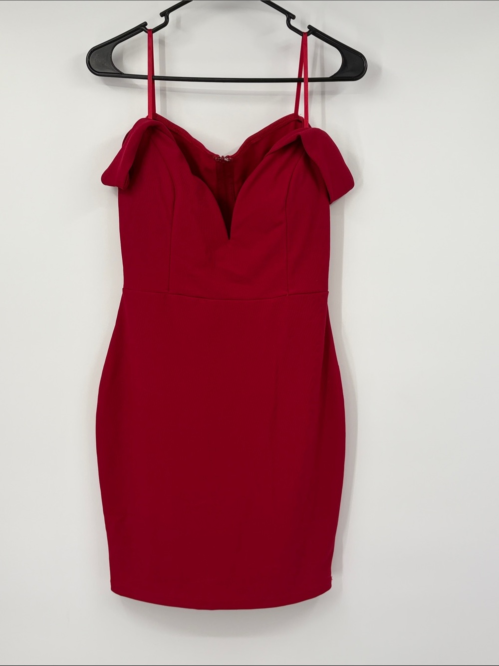 Windsor Red Cold Shoulder Bodycon Dress Size Large